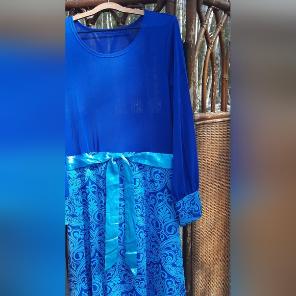 Mennanite Style Blue Maxi Dress - Picture 3 of 6